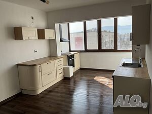 Двустаен апартамент кв. Кючук Париж