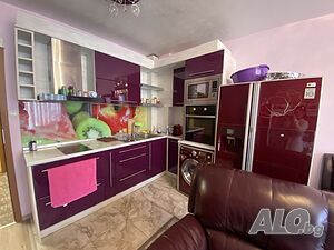 Тристаен апартамента в квартал Каменица 1