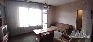 Тристаен апартамент в кв. Кючук Париж