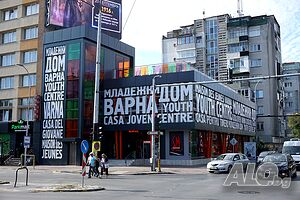 Пиано бар за продажба в центъра на Варна
