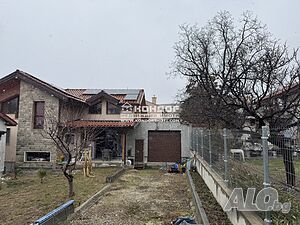Новопостроена къща в с. Марково - началото на вилната зона!
