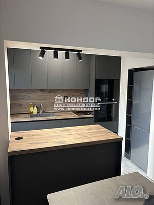 Тристаен обзаведен апартамент в Капана