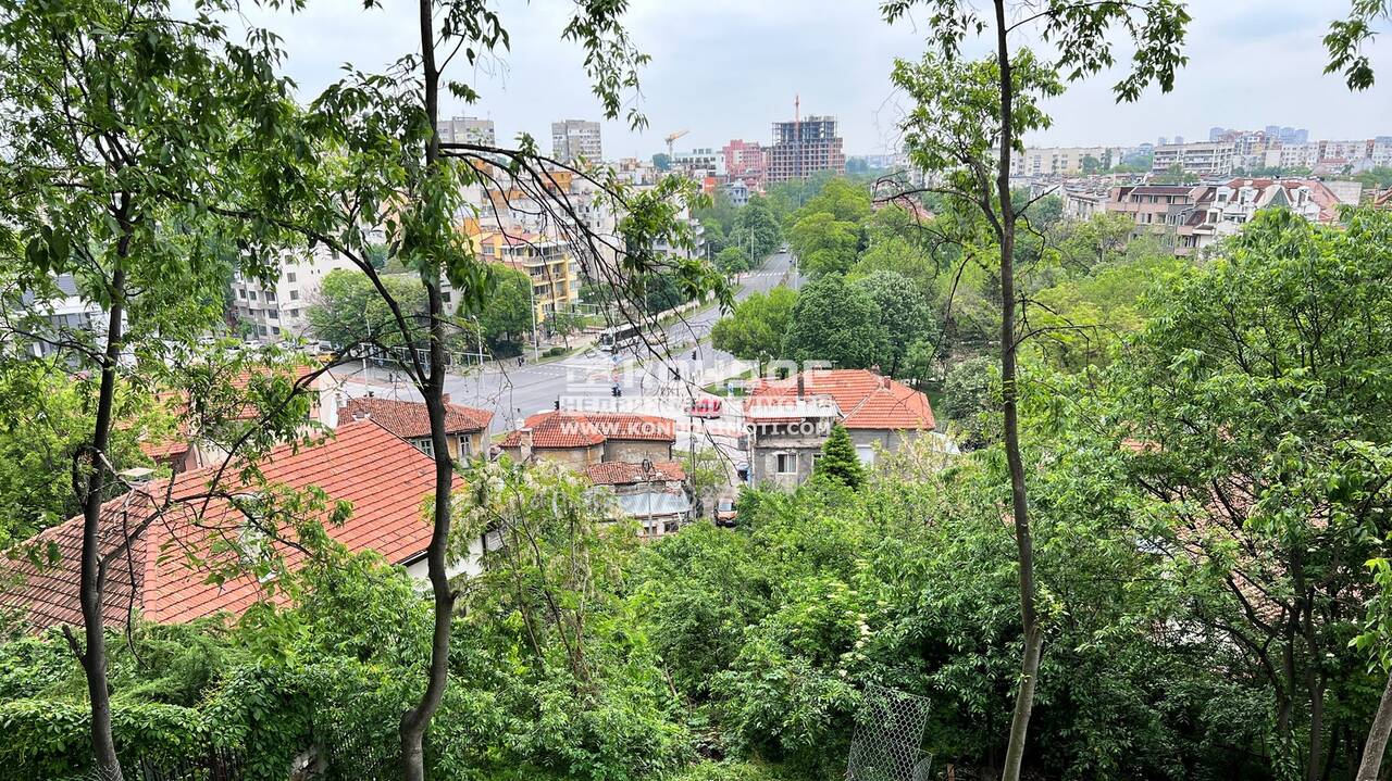 УПИ в Стария град