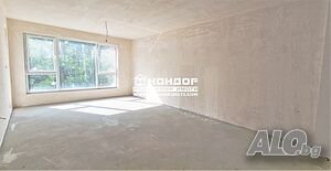 Двустаен апартамент със собствен двор - разсрочено плащане / Гараж, Паркомясто /
