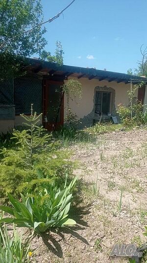 Продава парцел с постройка в село Кюлевча