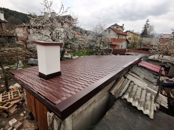 Ремонт на покриви изграждане на дървени навеси