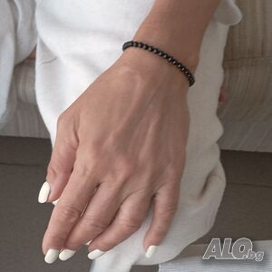 Класическа дамска гривна от мъниста черен оникс