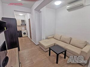 Партерно студио до Старият град
