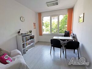 Бюджетен офис под наем - кв. „Въстанически“ (до Събота пазара)