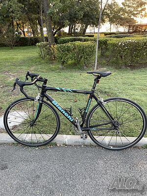 Шосеен карбонов велосипед Bianchi, размер 55