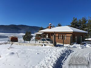 вила Крайбрежна