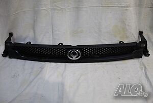 Предна решетка с емблема Мазда 323ц ба 96г Mazda 323c ba 1996