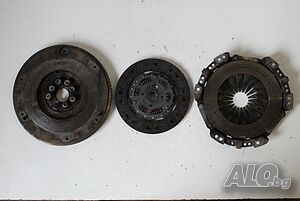 Комплект съединител Тойота авенсис т22 2.0тд 90кс комби 01г Toyota avensis t22 2.0td 90hp 2001