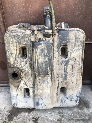 Дизелов резервоар Мерцедес-бенц мб 100 в631 96г Mercedes-benz mb 100 w631 1996