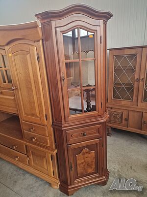 Масивна Ъглова Витрина внос от Германия