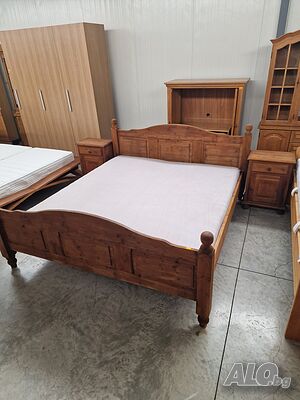 Масивна Спалня 180/200см-с 2бр. Нощи шкафчета-внос от Германия! Спална гарнитура | Мебели за дома и офиса | Сливен