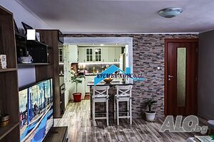 Продава етаж от къща Етаж от къща 88 кв.м РЗП 50 кв.м двор | Къщи, Вили | Боровец Ямбол