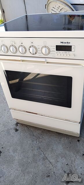 Miele свободно-стояща печка