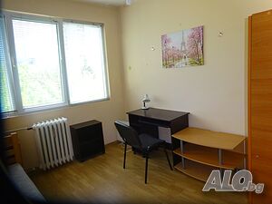 Стая под наем за момиче до хотел Санкт Петербург
