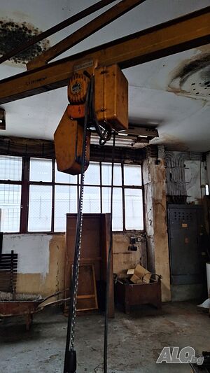 Конзолен кран Балканкар