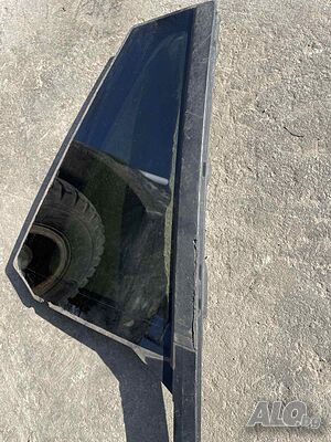 43R000177 задно дясно триъгълно стъкло във врата от BMW X1 F48 X DRIVE 20i, 192 h.p.