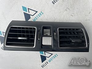 66110FJ040, 66110FJ050 средна решетка, въздуховоди от Subaru Forester SJ 2.0i AWD двигател FB20