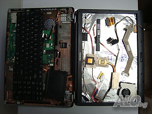 Toshiba Satellite L350-146 лаптоп на части