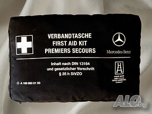 Оригинална аптечка на Mercedes-Benz - модел A 203 860 00 50, произведена от компанията Hans Hepp.