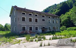 Други категории за продажба Стоките (Севлиево) - Продава / заменя за жилище в Центъра на гр. София