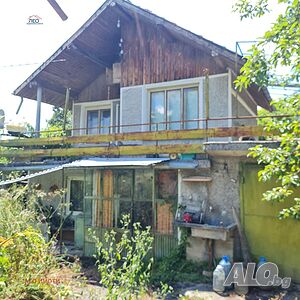 Продава вила в местността Севлиевски лозя