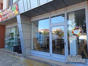 МАГАЗИН- първа линия море, на автобусна спирка, Поморие-новия град
