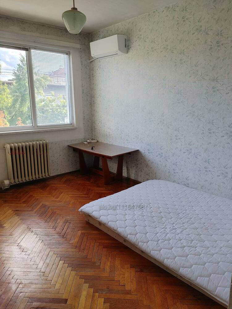 Изгоден тристаен апартамент, кв. Каменица 1