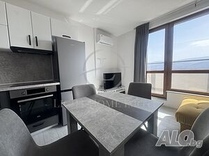 Двустаен Обзаведен с паркомясто / Южен