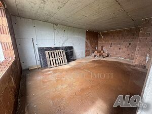 Двустаен Тракия / В строеж