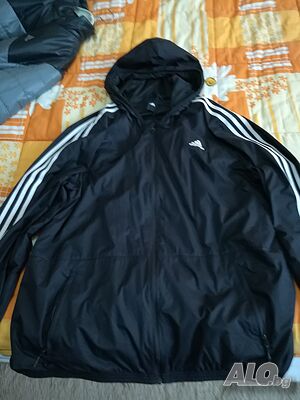 Пролетно-есенно яке Adidas