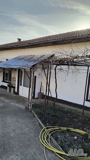 Продавам къща в с. Садовец, обл. Плевен