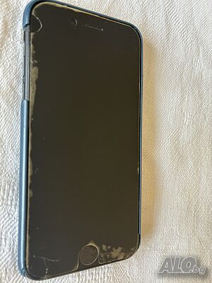 Продавам iPhone SE 2020