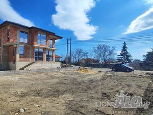 Къща, м-ст Траката - 289000€
