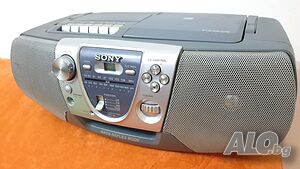 Преносим стерео касетофон SONY