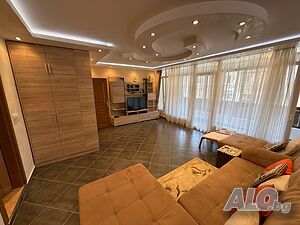 ПРОДАВА ОФИС на ул. Гладстон в гр. Бургас