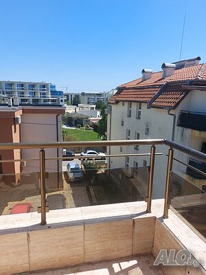 Нов двустаен апартамент кв. Сарафово с парко място -300 м. морския бряг
