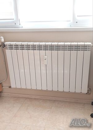 Продавам италиански алуминиеви радиатори H 600. Перфектно състояние, като нови.