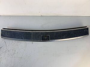 Хром лайсна багажник Vw Touareg 7L6863459B