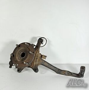 Преден ляв шенкел главина Тойота Хайлукс АБС Preden lqv shenkel glavina Toyota Hilux ABS 3.0 D4D