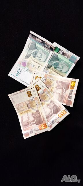 Редовен доход за момичета и млади жени