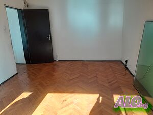 ИМОТИ ЛУКС-КА дава под наем необзаведен многостаен апартамент Веселчане до з-е Тони
