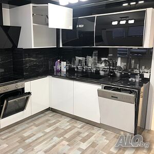 Имоти ЛУКС-КА дава ПОД НАЕМ частично обзаведен апартамент централната част на Възрожденци