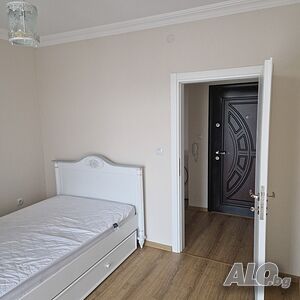 ИМОТИ ЛУКС -КА ПРОДАВА ТРИСТАЕН обзаведен лукс апартамент Център