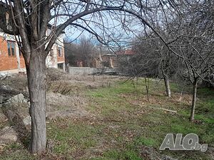 Продава къща в с. Николово