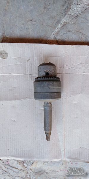 Продавам инструменти.